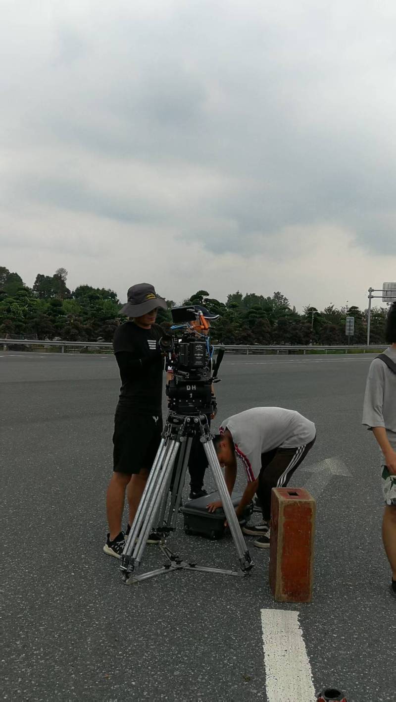 黑山县TVC拍摄公司：唤醒集体记忆，构建跨代际沟通桥梁